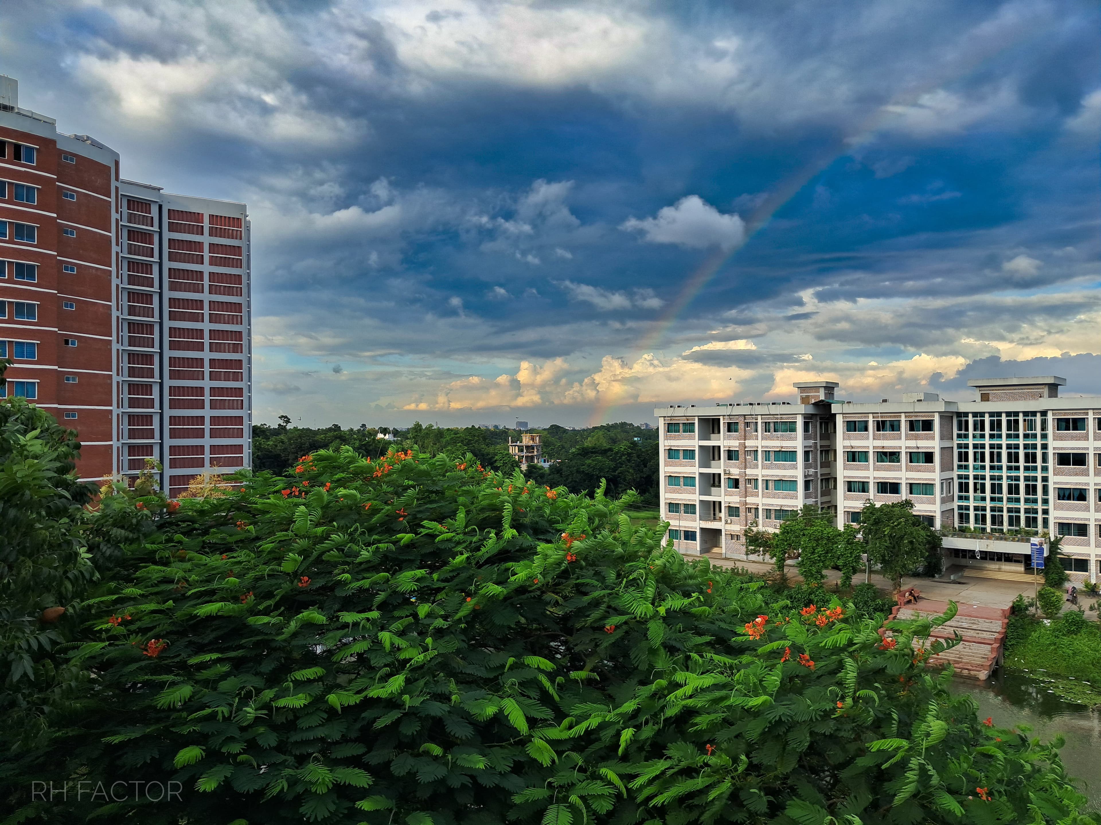 Shahid Osman Hadi Hall campus view 1